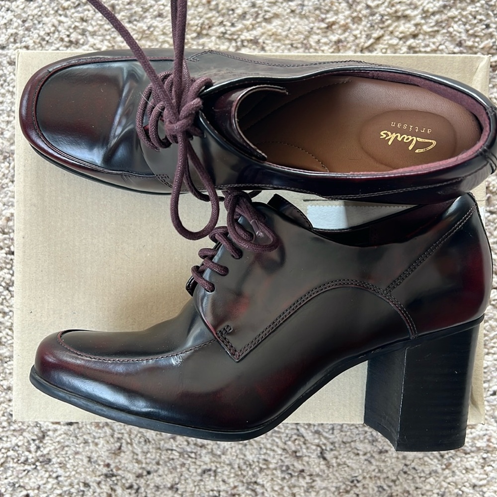 Clark’s Kensett Darla Bootie/Office Shoe